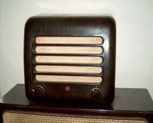 http://www.oldradio.cz/ts713.jpg