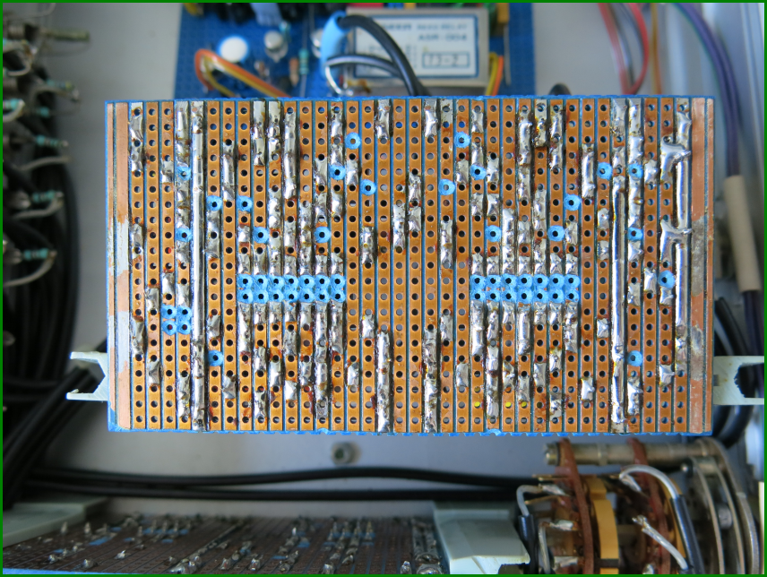 http://www.bramcam.nl/Audio/LT1037-NE5533-PreAmp/LT1037-NE5533-PreAmp-11.png