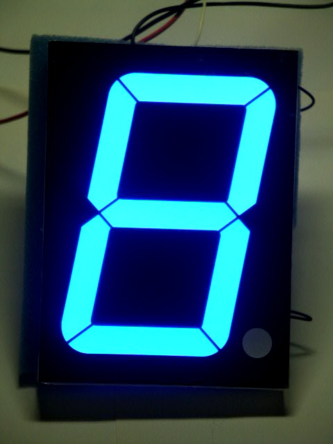 http://www.turbokeu.com/myprojects/ledclock/pict0012.jpg