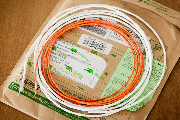 http://www.miedema.dyndns.org/co/2017/r-weerstand/kabel/IMG_0195_PTFE-kabel-Taiwan-600pix.jpg