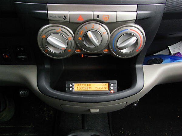 http://fuzzcraft.com/pics/carst2_scangauge.jpg