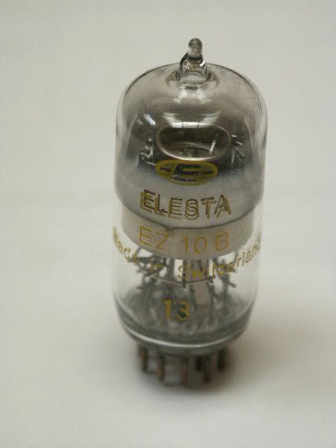 http://www.turbokeu.com/myprojects/nixie/pict0042.jpg