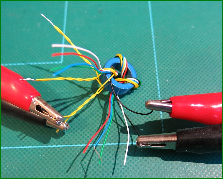 http://www.bramcam.nl/NA/10Mhz-Distribution-Amp/T-Blauw-5V-RMS-02.jpg