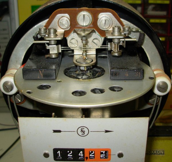 http://prosje.be/CO/Fotos/DC-kWh-meterBovenKl.jpg