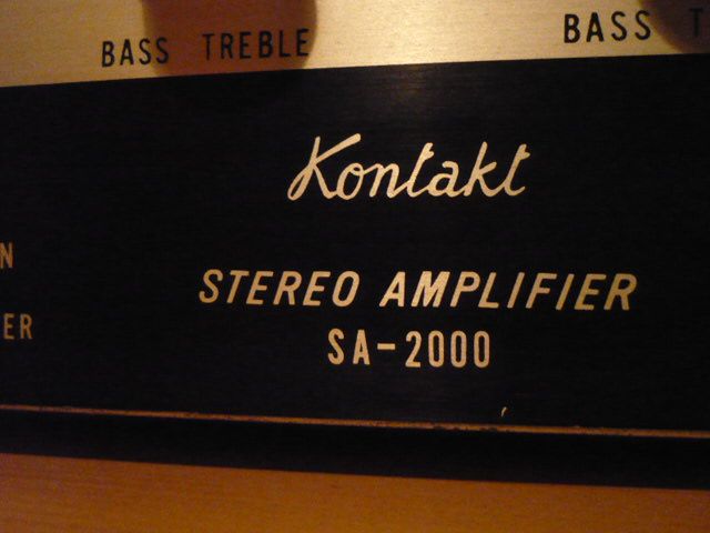 http://i1216.photobucket.com/albums/dd365/PixiP/Kontakt%20SA%202000/P1030129.jpg