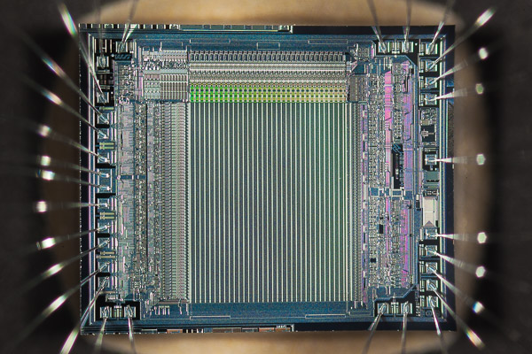 http://www.miedema.dyndns.org/co/2017/IMG_3604-EEPROM-closeup-600pix.jpg