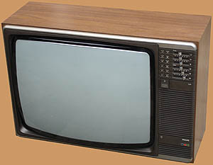 http://hpbimg.marcelstvmuseum.com/Philips%2026C855%20chassis%20K12%201979%20vintage%20color%20television.jpg