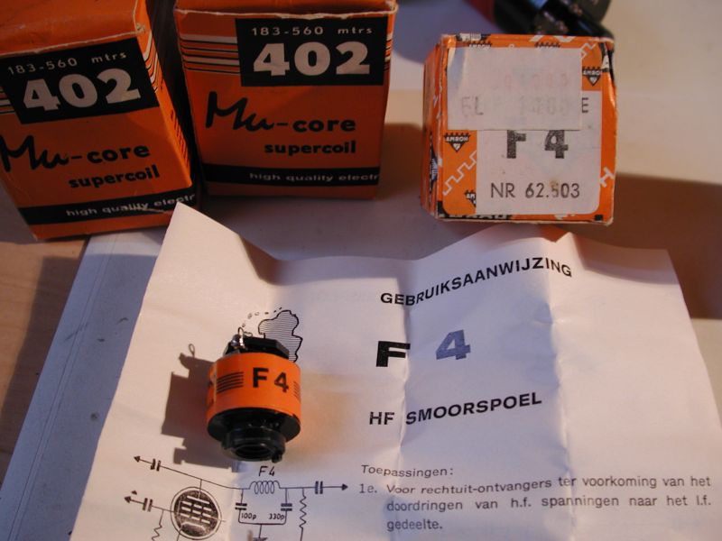 http://welther.nl/hugo/fotos/Bizarre%20elektronica/Amroh%20F4%20nieuw%20uit%20doos%2020100205.jpg