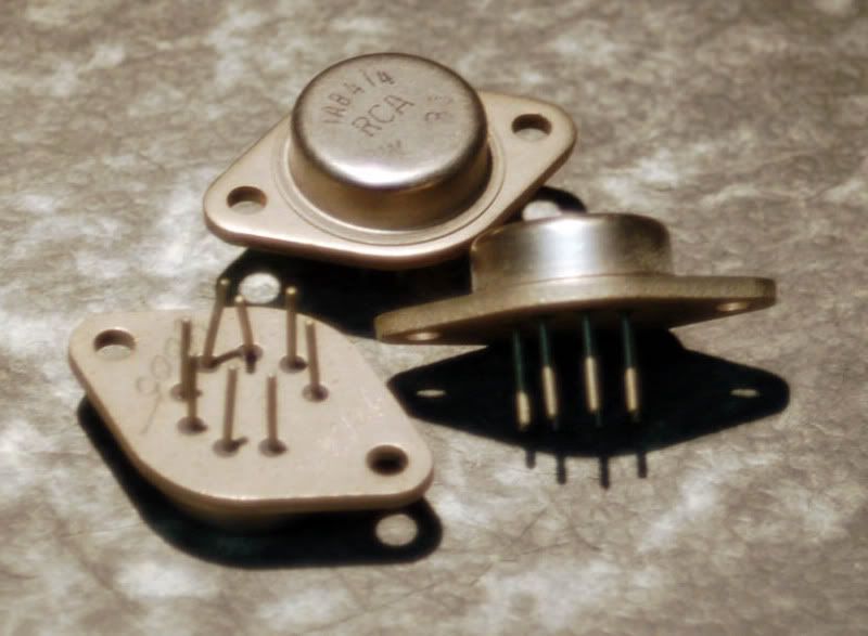 http://i119.photobucket.com/albums/o153/siceffects/semiconductors/DSC_1404.jpg