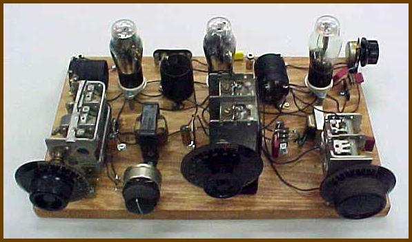 http://tangentsoft.net/elec/bitmaps/ab0cw-breadboard.jpg