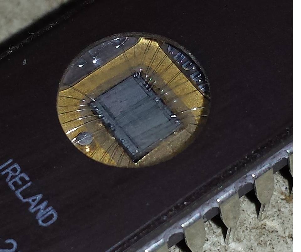 http://www.welther.nl/hugo/fotos/MBM2764%20bondwires.jpg
