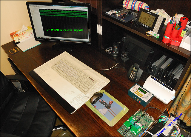 http://farm7.static.flickr.com/6193/6029500658_f1c84faeb3_z.jpg