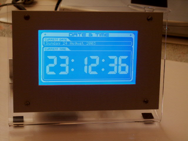 http://www.turbokeu.com/mycomputer/glcd/pict0090.jpg