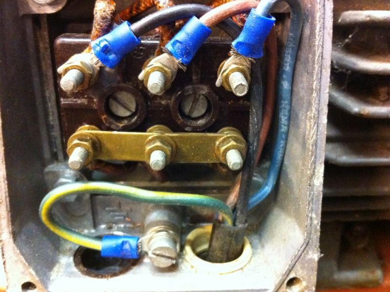 http://i43.photobucket.com/albums/e390/weergaloos/werkplaats/elektra%20motor%202.jpg