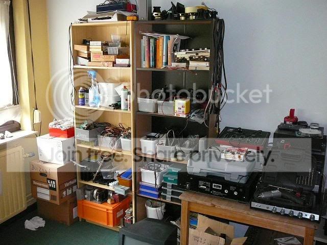 http://i677.photobucket.com/albums/vv137/transtube/P1000964.jpg