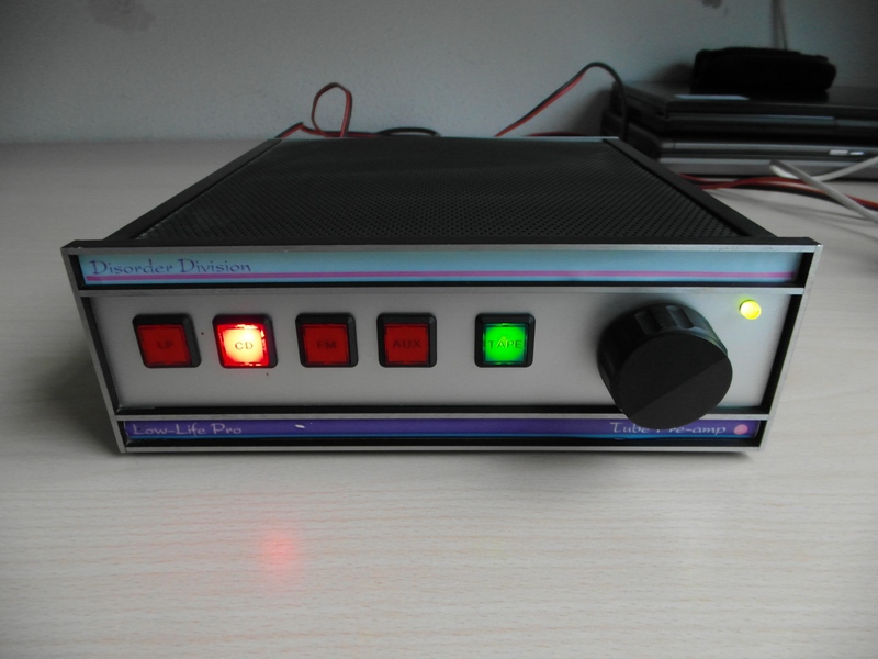 http://www.bramcam.nl/Amp/002-Tube-Preamp.JPG