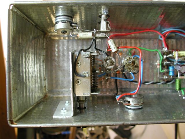 http://welther.nl/hugo/Rechtuit%20experimenten/80m%20regen/80m%20regen%20HF%20deel%20small.jpg