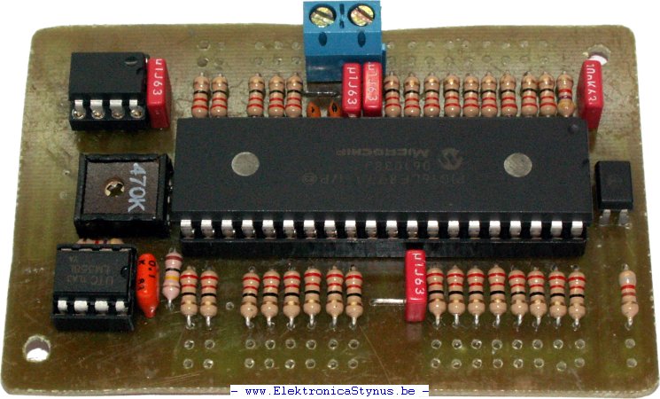 http://www.elektronicastynus.be/Projecten/IO/Vlieger/Stroboscoop/Stroboscoop_looplicht_22_12_2007_3.jpg
