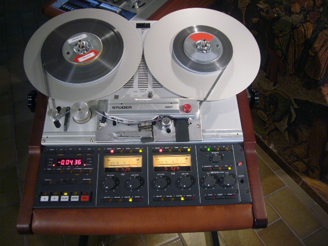 http://medias.audiofanzine.com/images/normal/studer-a807-338102.jpg