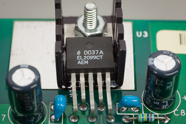 http://www.miedema.dyndns.org/co/2018/extron/IMG_4059-Extron-10MHz-mod-versterker-IC-600pix.jpg