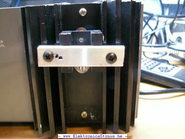 http://www.elektronicastynus.be/Projecten/labvoeding/Voeding_06_06_07_3.jpg