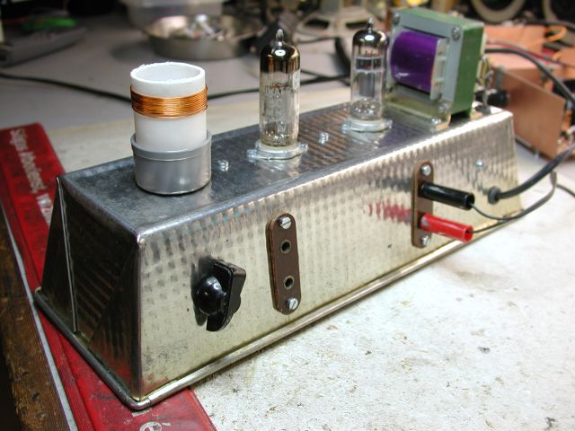http://welther.nl/hugo/Rechtuit%20experimenten/80m%20regen/80m%20regen%20back%20small.jpg
