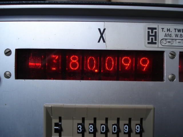 http://i293.photobucket.com/albums/mm42/jeroenzand/Electronics/DSC05458.jpg