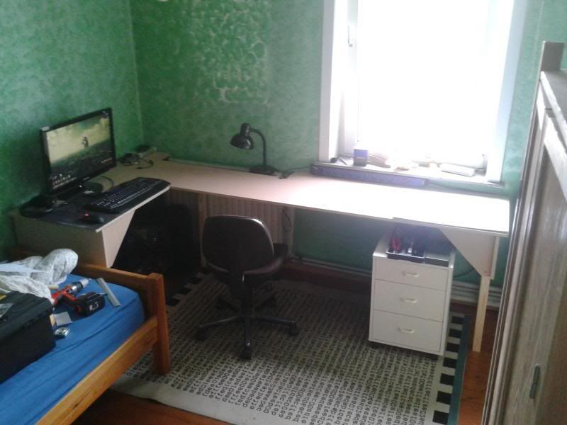 http://i7.photobucket.com/albums/y290/gatotsu/2011-04-22165606-1.jpg