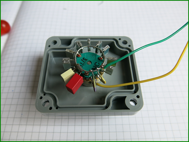 http://www.bramcam.nl/Diversen/Cap-Box-03.png