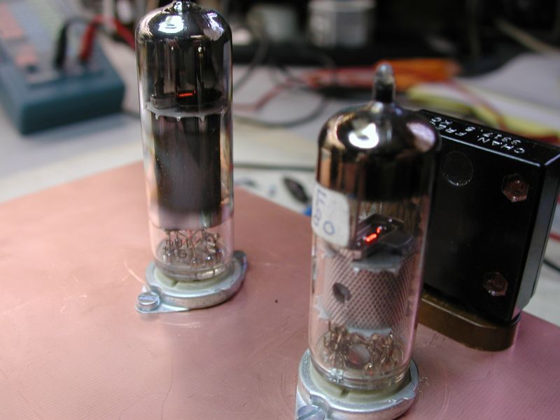 http://welther.nl/hugo/Zendamateur/80m%20tube%20experimenten/DSCN0012.JPG