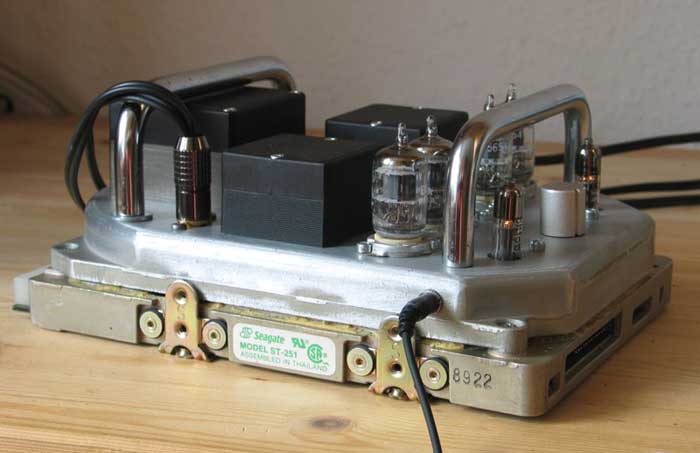 http://www.jogis-roehrenbude.de/Leserbriefe/Renes-EF95-Festplatten-Amp/FV_07.jpg