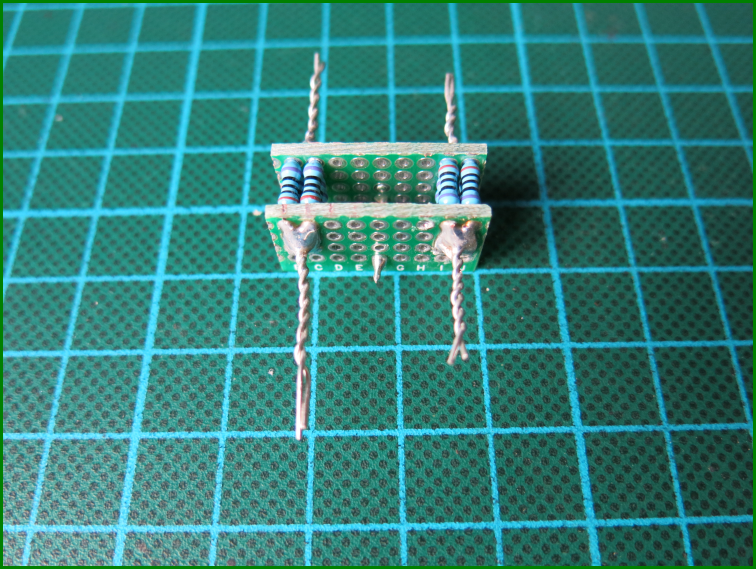 http://www.bramcam.nl/Diversen/50-Ohm-Splitters/50-Ohm-Splitters-16.6633g.png