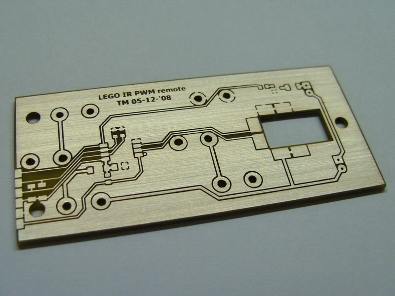 http://www.kleinisfijn.nl/co/lego_remote/lego_remote_05.jpg