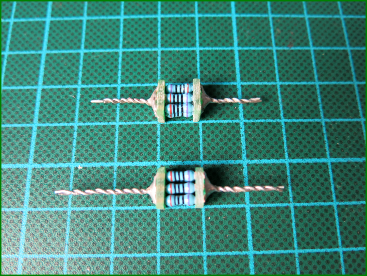 http://www.bramcam.nl/Diversen/50-Ohm-Splitters/50-Ohm-Splitters-16.6633i.png