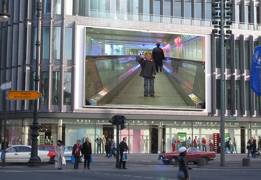 http://www.strictlypublic.org/projekte/transmediale04/img/berlin-pirch.jpg