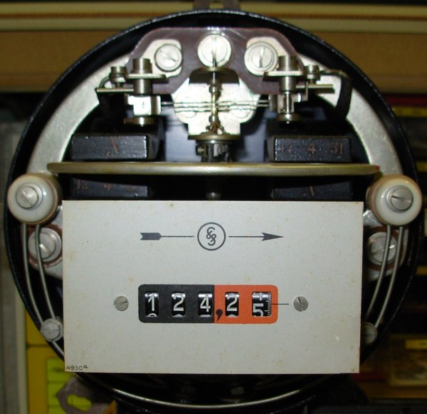 http://prosje.be/CO/Fotos/DC-kWh-meterVoorLk.jpg