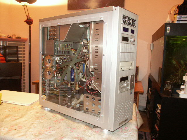 http://www.turbokeu.com/mycomputer/pc-70/pict0208.jpg