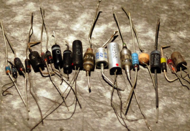 http://i119.photobucket.com/albums/o153/siceffects/semiconductors/DSC_1407.jpg