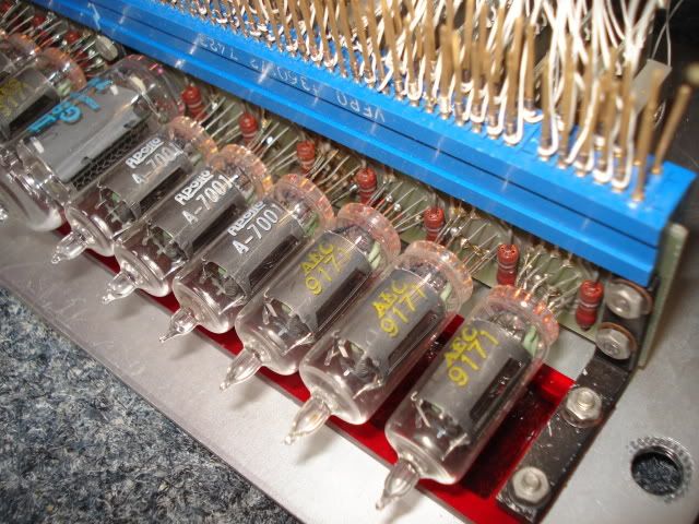 http://i293.photobucket.com/albums/mm42/jeroenzand/Electronics/DSC05464.jpg
