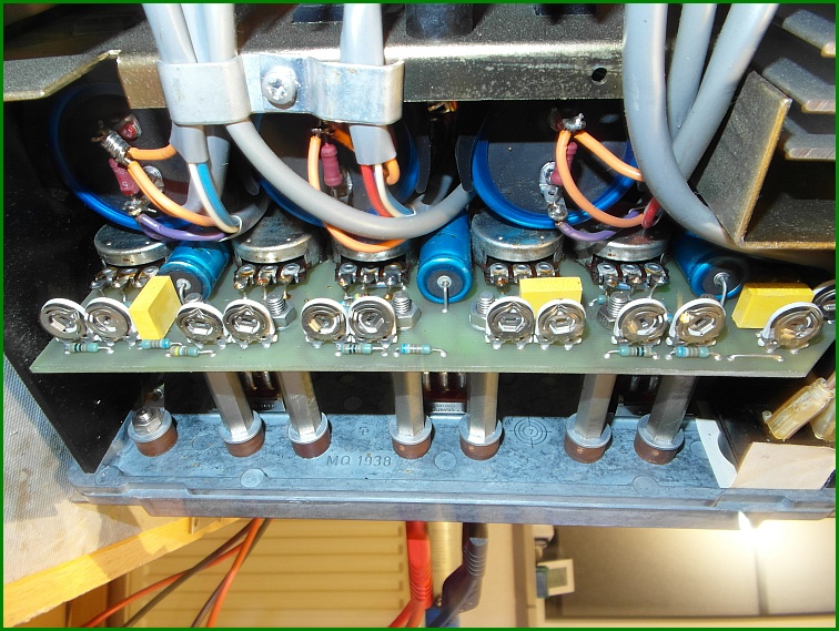 http://www.bramcam.nl/Voeding/Philips-PE1542/PE1542-10.jpg