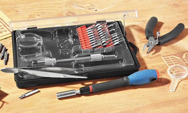 http://src.discounto.de/pics/Angebote/2010-10/89132/112951_Lidl-Shop-POWERFIX-Feinmechaniker-Werkzeug-35-teilig_xxl.jpg
