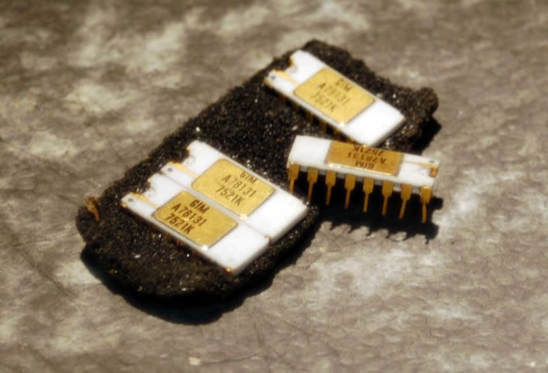 http://i119.photobucket.com/albums/o153/siceffects/semiconductors/DSC_1412.jpg