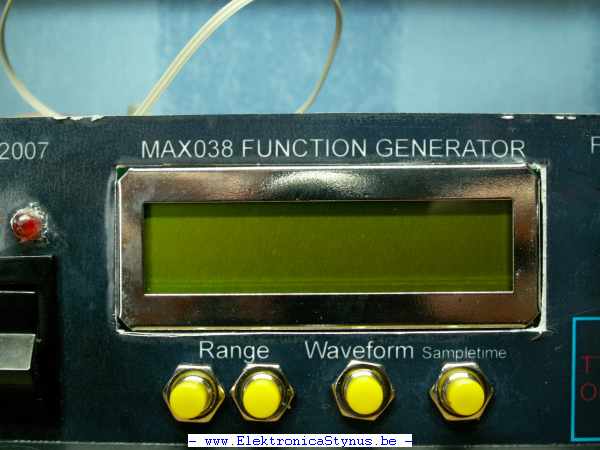 http://www.elektronicastynus.be/Projecten/Functiegenerator/Functiegenerator_2.jpg