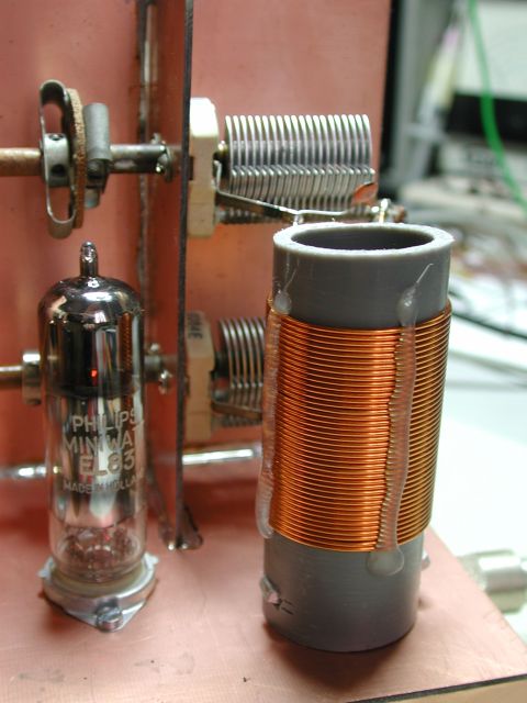 http://welther.nl/hugo/Zendamateur/80m%20tube%20experimenten/QRP%20AM%20zender/Tank%20circuit.JPG