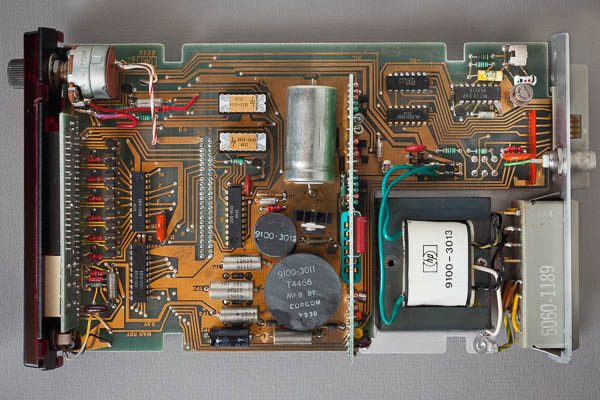 http://www.miedema.dyndns.org/fmpics/Circuits_online/HP5303A/IMG_3558__HP_5300A_bottom_view-600pix.jpg
