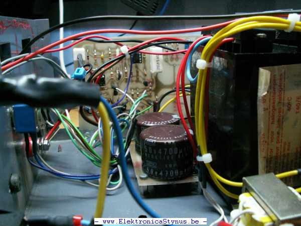 http://www.elektronicastynus.be/Projecten/labvoeding/Voeding_06_06_07_7.jpg