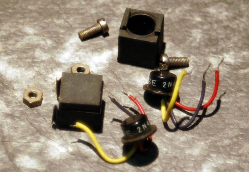 http://i119.photobucket.com/albums/o153/siceffects/semiconductors/DSC_1401.jpg