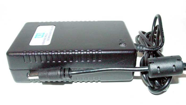 http://anderehans.nl/foto/geneva/adapter-12v5a-1.png