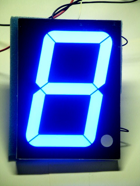 http://www.turbokeu.com/myprojects/ledclock/pict0011.jpg